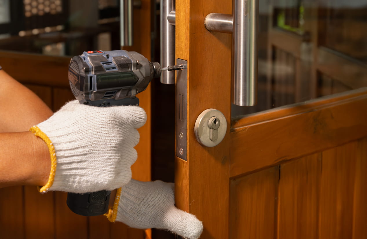 installing new lock in wokingham